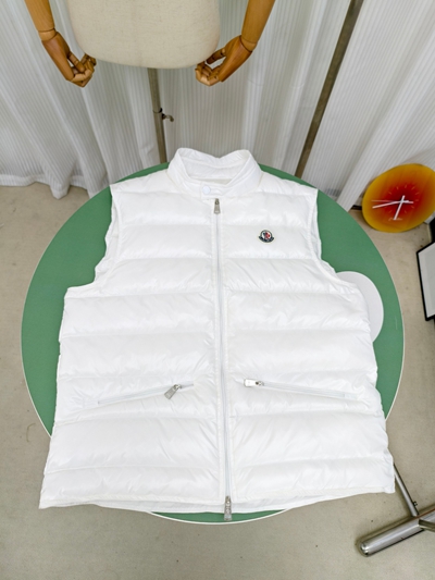 ハイクオリティダウンジャケット正面デザイン